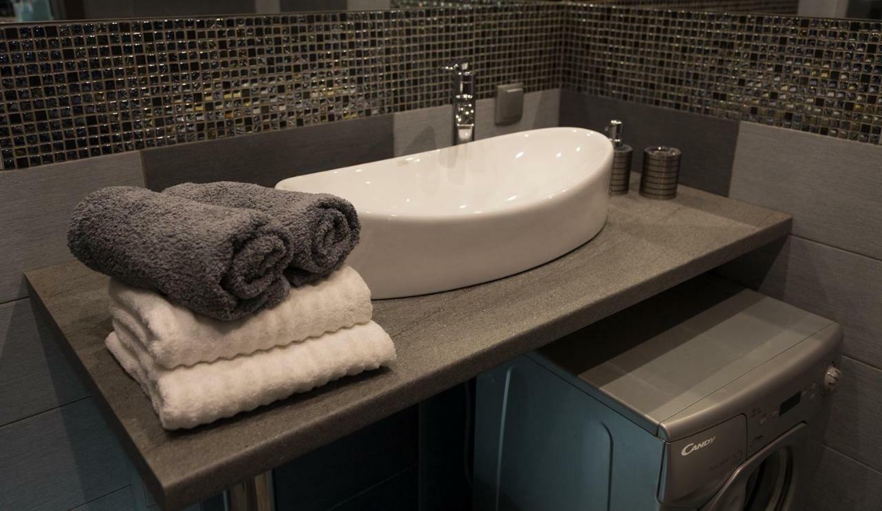 Apartament Onyx Poznań Exteriör bild