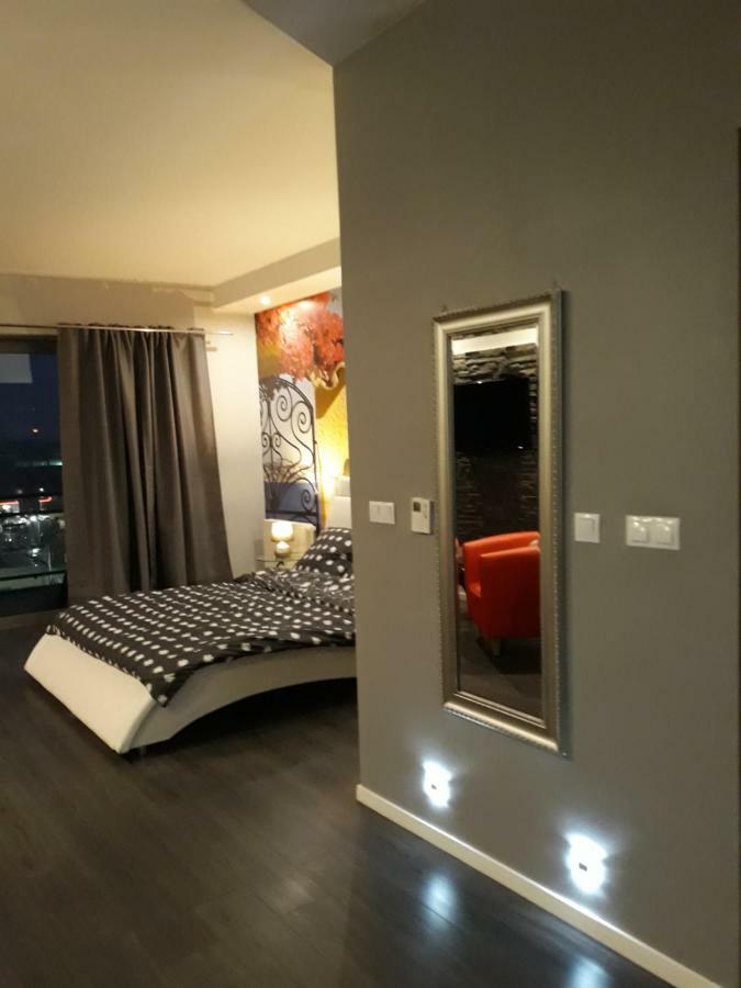 Apartament Onyx Poznań Exteriör bild